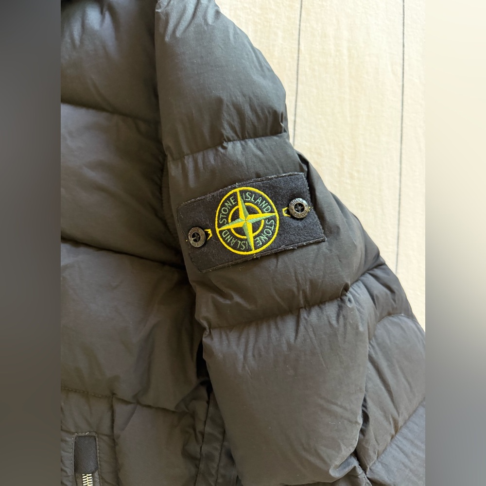 Men’s Stone Island Seamless Tunnel Nylon Down-TC Puffer, Size L in Black. - Picture 2 of 7